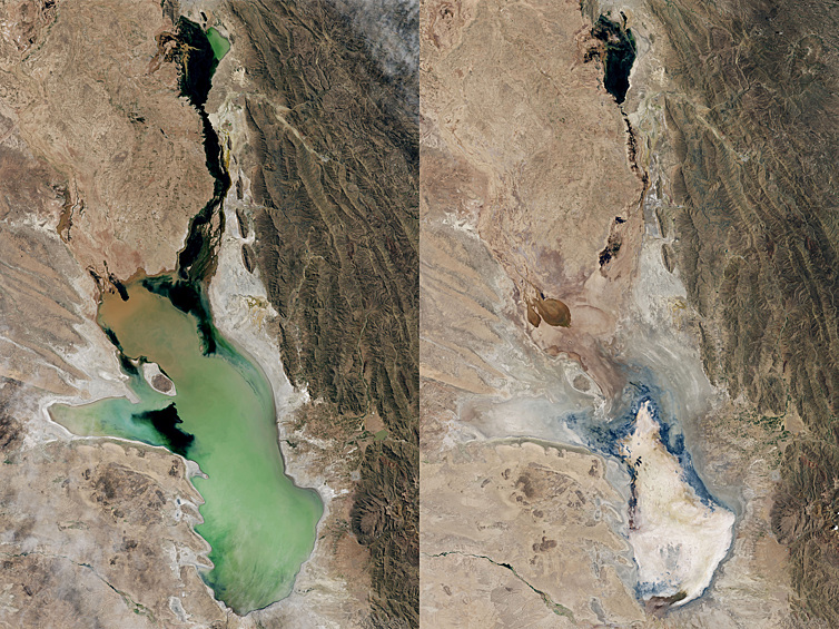 Второе по величине озеро Боливии Поопо полностью прекратило свое существование, сообщает Европейское космическое агентство. Постепенное исчезновение озера Поопо подтверждается серией снимков со спутника, сделанных в апреле 2014, июле 2015 и январе 2016 года. Ранее площадь озера составляла 3 тысячи квадратных километров. Сколько существует наша планета, столько она и меняется. Из сплошного океана появлялись материки, росли горы, образовывались и пропадали моря. Все это занимало миллионы лет. Но в последние годы изменения на планете резко ускорились. 15 наглядных примеров того, как изменилась планета — в нашей фотогалерее. На фото: озеро Поопо в Боливии