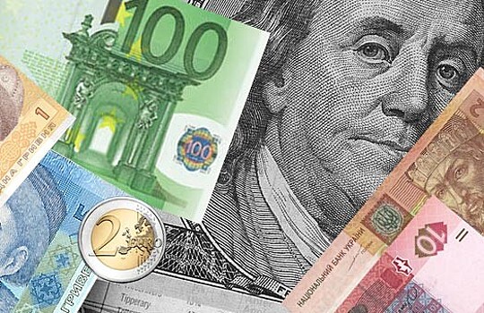 Центробанк понизил курс доллара до 56,26 рубля