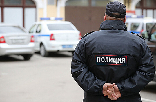 В Петербурге сотрудники магазина избили покупателей