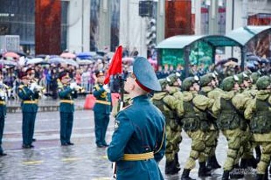 Военные устроят генеральный прогон парада Победы в центре Екатеринбурга