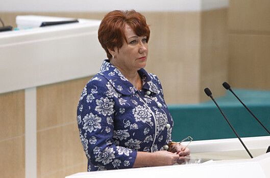 Перминова: Совфед должен разобраться с вопросами стоимости нотариальных услуг для граждан