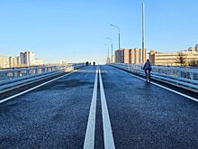 Разъясняет автоюрист: можно ли пересекать белую сплошную полосу у обочины и что она означает