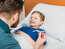 Психолог рассказала родителям, как не стоит вести себя при болезни ребенка