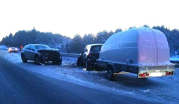 Шесть человек пострадали в аварии на трассе «Кола»