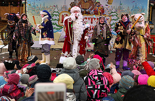 Спрос на детские новогодние мероприятия в Москве вырос