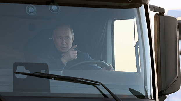 Путин прибыл на один из участков трассы М-12 "Восток" под Казанью