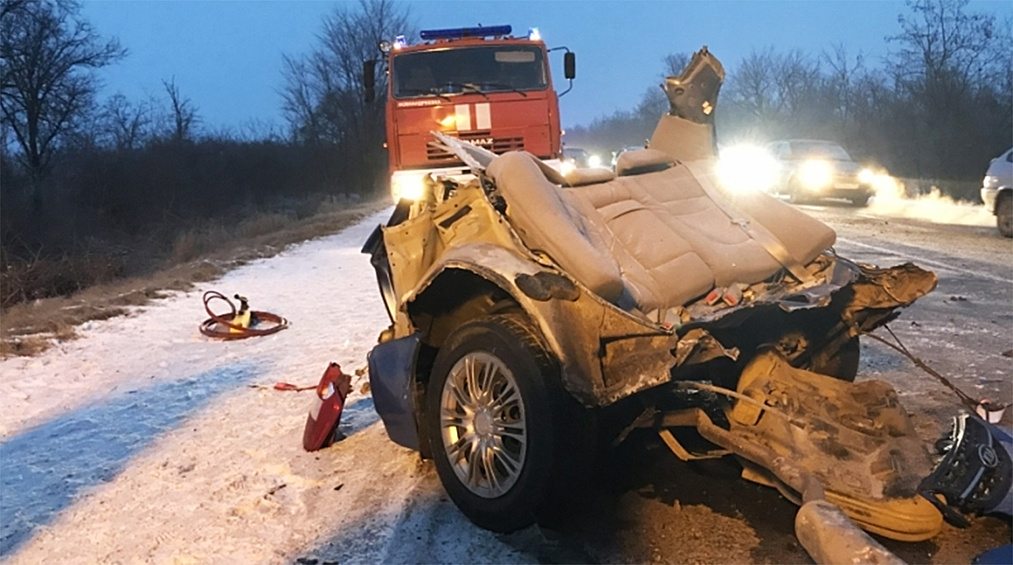  Последствия ДТП на трассе Симферополь – Джанкой в Крыму, 26 января 2017 года