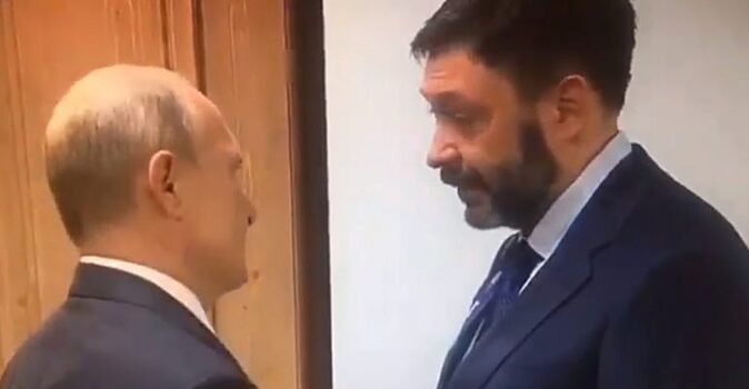 Главред RT поблагодарила «Начальника» Путина за встречу с Вышинским