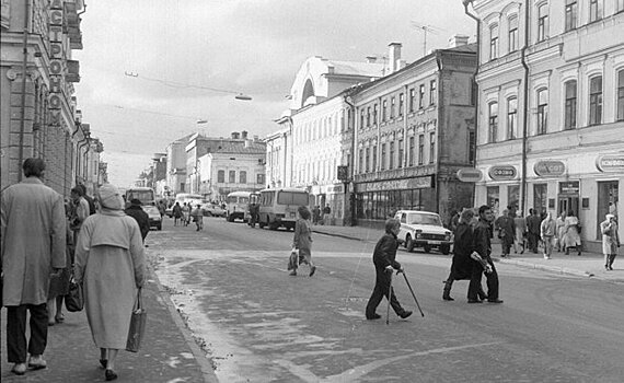 "Новый 1992-й": слухи о "Чернобыле" на Волге, дебаты о флаге Татарстана, немцы уезжают из страны