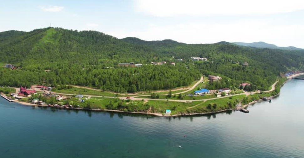 На Ангаре катер столкнулся с кораблем, без вести пропали 4 человека