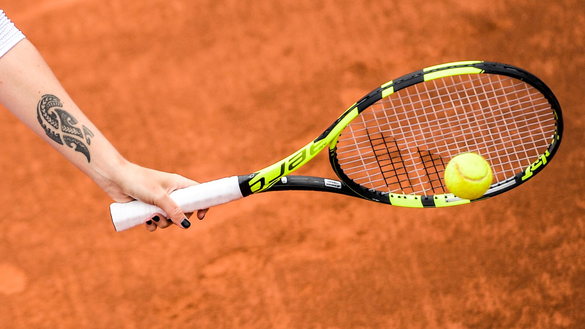 Знаковый турнир для российского тенниса. В воскресенье стартует Roland Garros