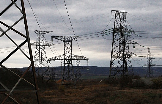 Крым начал получать электричество из Кубани