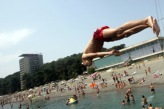 Спрос на летний отдых в Абхазии вырос в несколько раз
