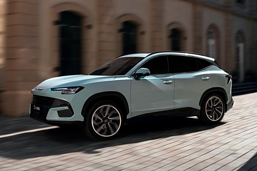 Кроссовер Soueast S06 адаптируют для России