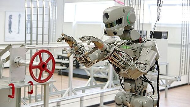 На Байконуре начали готовить к запуску "Союз-2" с роботом Федором