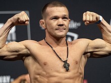 Озвучены гонорары спортсменов за бои на UFC Fight Night 221