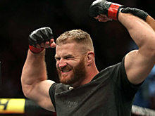 Стрикленд предложил Украине преклонить колено. Экс-чемпион UFC Блахович гневно ему ответил