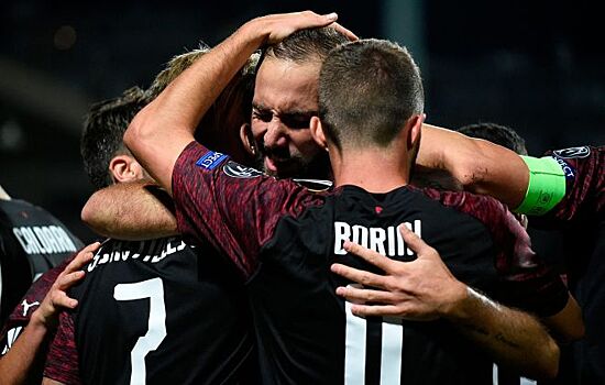 «Милан» одержал волевую победу над «Олимпиакосом», «Бетис» разгромил «Дюжеланж»