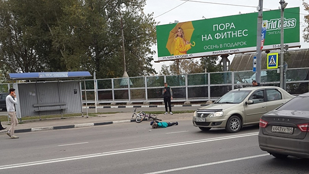 В Энгельсе юный водитель иномарки сбил женщину