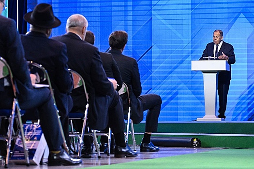 Лавров: Евразийская хартия - первый шаг на пути к большому партнерству