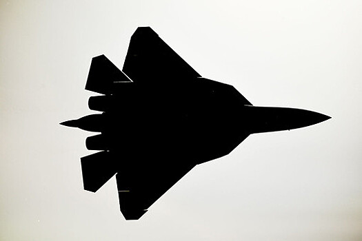 Для управления беспилотниками "Охотник" разрабатывают двухместный Су-57