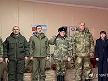 Премьер-министра Дагестана посетил школу в Луганске