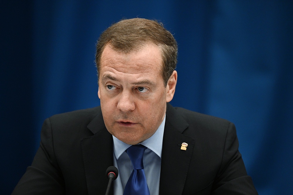 Медведев призвал ответить смертью на смерть за теракт в «Крокус Сити Холле»