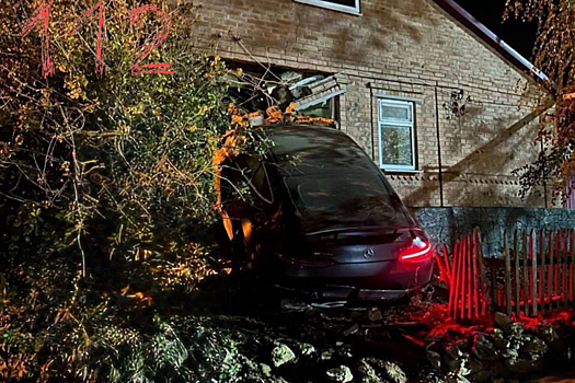 “Золотая молодежь” из Ростовской области попала в ДТП на Mercedes