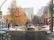 В Челябинске на видео попало, как мужчина устроил ДТП из-за сердечного приступа