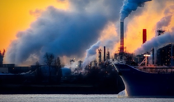 Количество загрязняющих воздух предприятий выросло