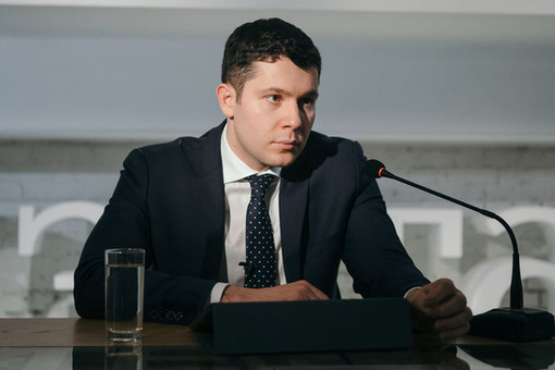 Мантуров попросил комитет ГД поддержать Алиханова на пост главы Минпромторга