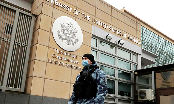 Россиянина задержали у американского посольства в Москве