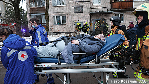 Из-за ЧП на Пискаревском проспекте Петербурга шесть человек обратились за медпомощью