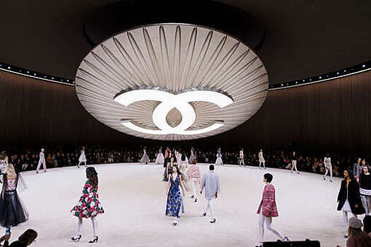 Ассоциация текстильщиков РФ: место Chanel займут отечественные дома моды