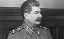 Порошенко вызывает дух Сталина
