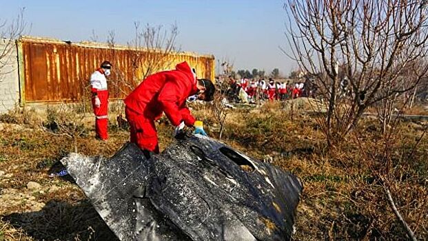 В Киеве утверждают, что место крушения Boeing расчищали бульдозерами