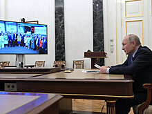 Путин дал советы о госслужбе на встрече с управленцами