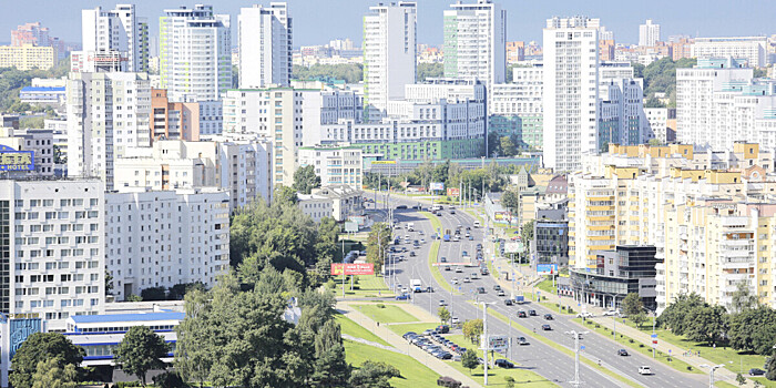 Пенсии, пошлины и новый дорожный знак: в Беларуси вступают в силу новые законы и правила