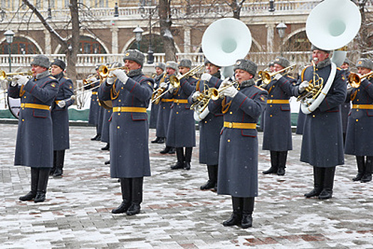 Более 500 мероприятий подготовили в парках, библиотеках и музеях Москвы к 23 февраля