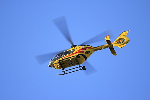 Российских чиновников осудили за полёт на медицинском вертолёте
