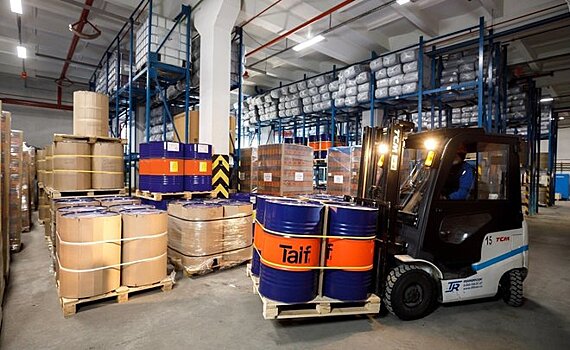 Столичные полицейские изъяли 1,7 тыс. банок контрафактного топленого масла