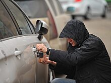 В Балаково подросток пытался угнать автомобиль