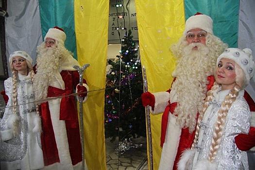 На старте праздничного забега корреспондент "РГ" встретилась с главным дедом Морозом Самары