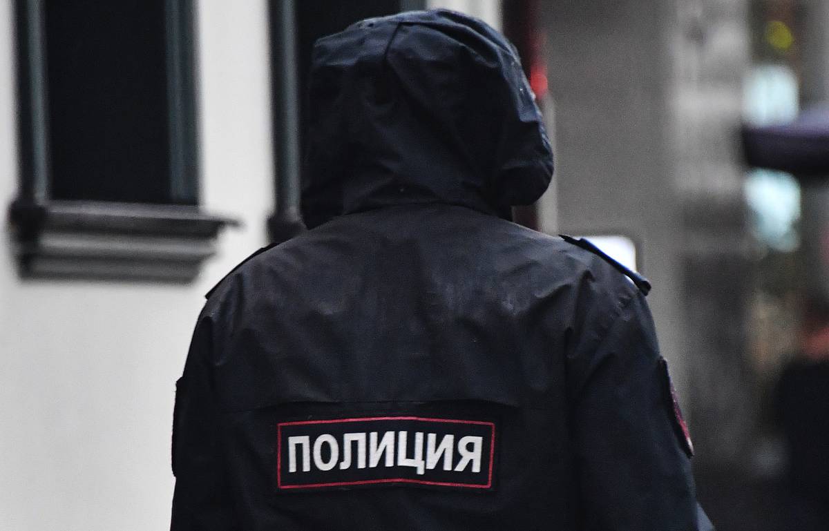 Несовершеннолетняя избила россиянина кирпичом из-за сигареты