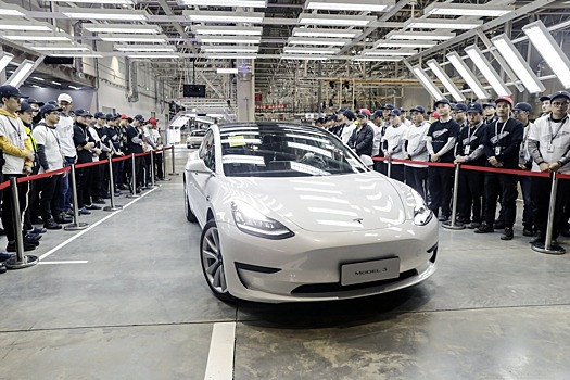 Telsa Model 3 резко подешевела. Но не для всех