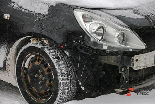 У екатеринбуржца изъяли Lexus за долги по штрафам ГИБДД
