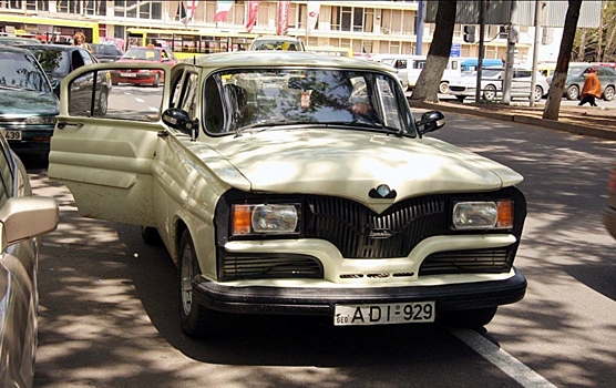 Необычная самоделка из Грузии, которая на самом деле является ГАЗ-21 «Волга»