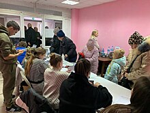 В Курске на Центральном рынке продолжает работу пункт выдачи гумпомощи