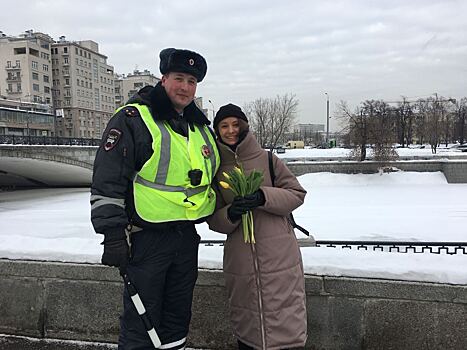 7 марта на Ленинском проспекте стартовала акция «Цветочный патруль»