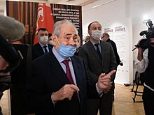 Из гостей в экскурсоводы: Минтимер Шаймиев рассказал о любимых фото на посвященной ему выставке